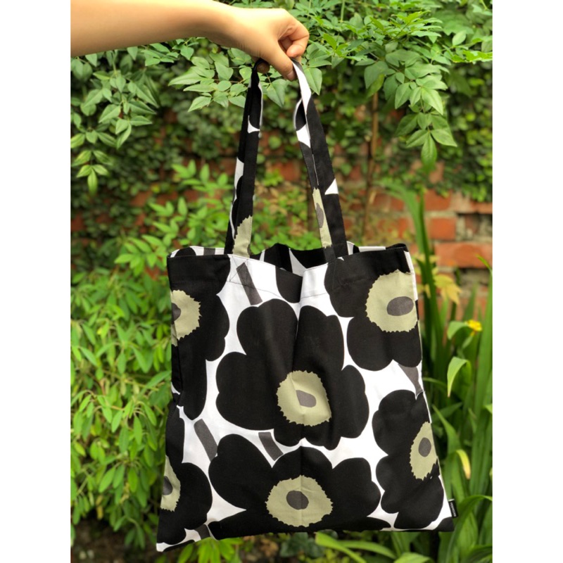 Marimekko 北歐直送黑花購物袋布包 蝦皮購物