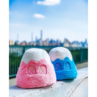 KAWS : HOLIDAY JAPAN 日本站8" 富士山毛絨公仔 藍色 粉色 富士山造型 JP 玩偶 現貨