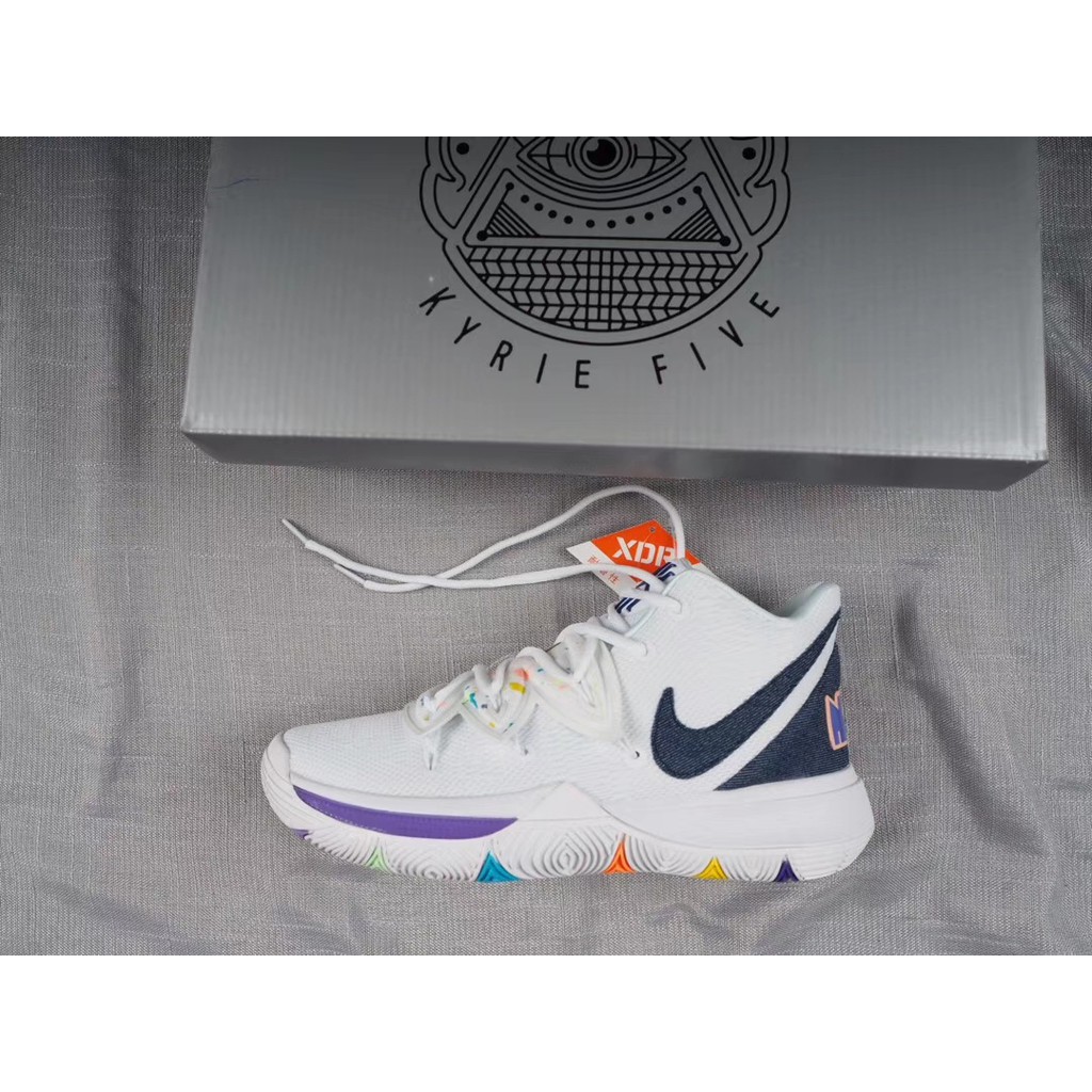 kyrie 5 have a nike day