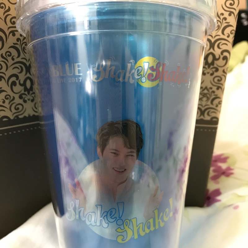 絕版降價出清 CNBLUE SHAKE BOICE 會員限定特典搖搖杯 李宗泫款