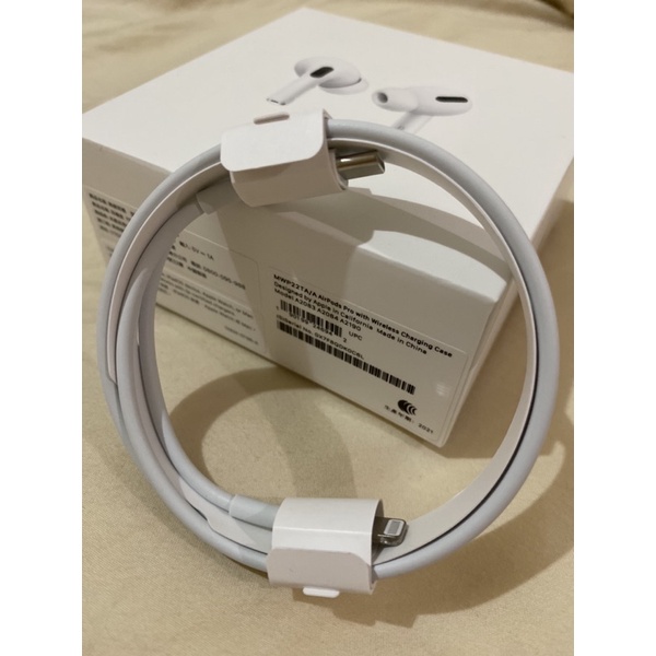 [全新] Apple原廠充電線 USB-C 對 Lightning 連接線 (1 公尺)