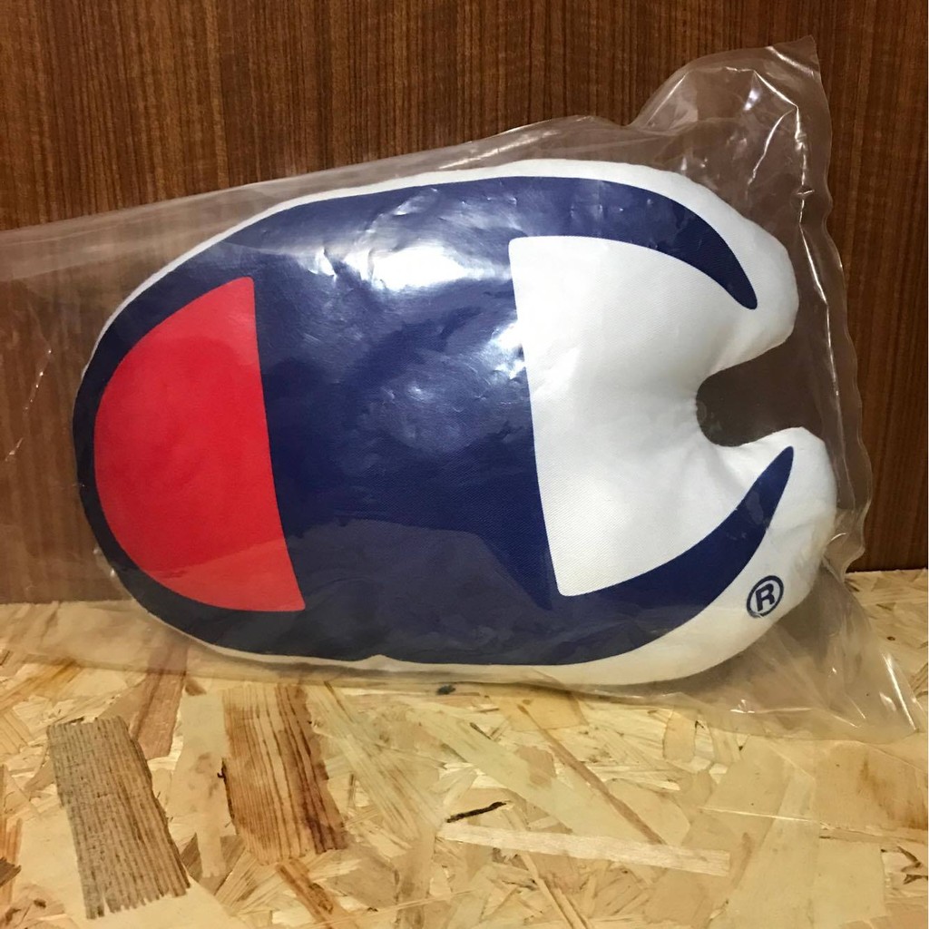 Champion抱枕的價格推薦 21年4月 比價比個夠biggo
