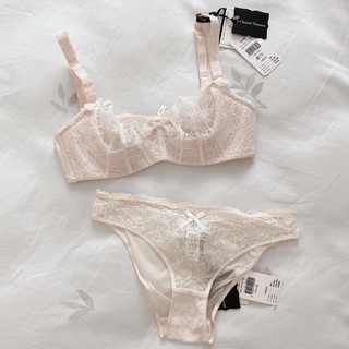 法國Chantal Thomass 粉色蕾絲內衣👙成套