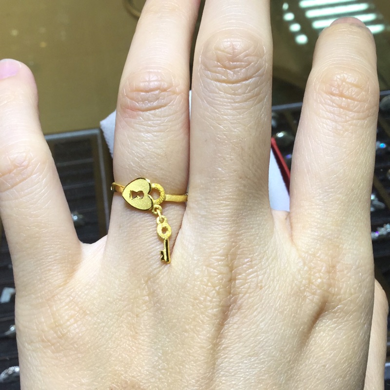 純金9999 心之鎖屬 鑰匙 鎖頭約黃金戒指 0.63錢 特價 禮物 生日禮物