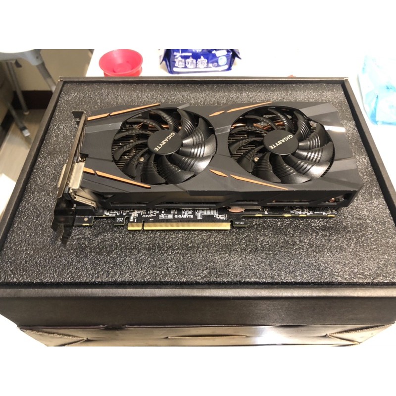 GIGABYTE AMD RX580 8GB