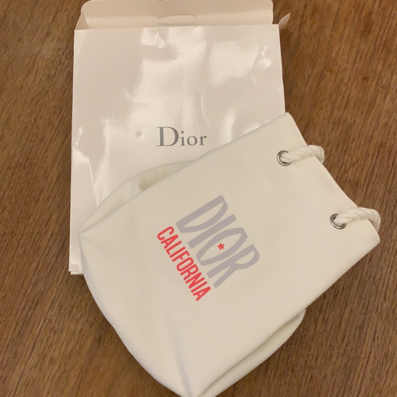 台灣專櫃貨購買Dior 迪奧彩妝品贈送的 圓桶束口包化妝包 手拿包