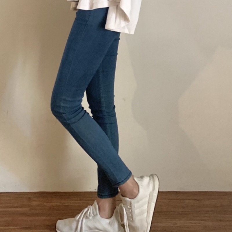 iJeans 海洋藍修身彈性牛仔褲（腰鬆緊無釦) Free Size