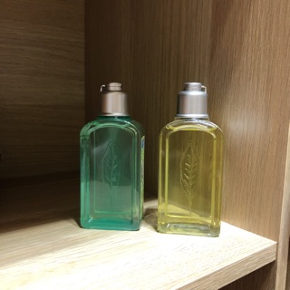 L’OCCITANE歐舒丹 清新馬鞭草沐浴膠 馬鞭草沐浴膠 70ml 贈 契爾氏 超彈潤青春水精華 5ml