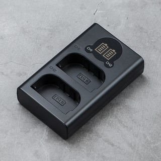 ◎兔大叔◎ Micro USB / Type-C 雙用 LCD顯示 USB 雙槽充電器 for LP-E6 (不含電池)