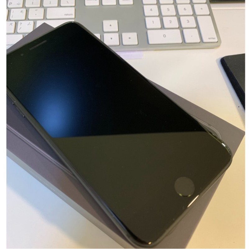 iPhone 8 plus 64G 5.5吋 黑