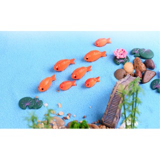 【微景小舖】大小紅魚 荷花(單入)地中海風格 樹脂擺件 微景觀多肉植物苔蘚盆栽擺件 DIY花盆裝飾 園藝水族造景拍攝道具