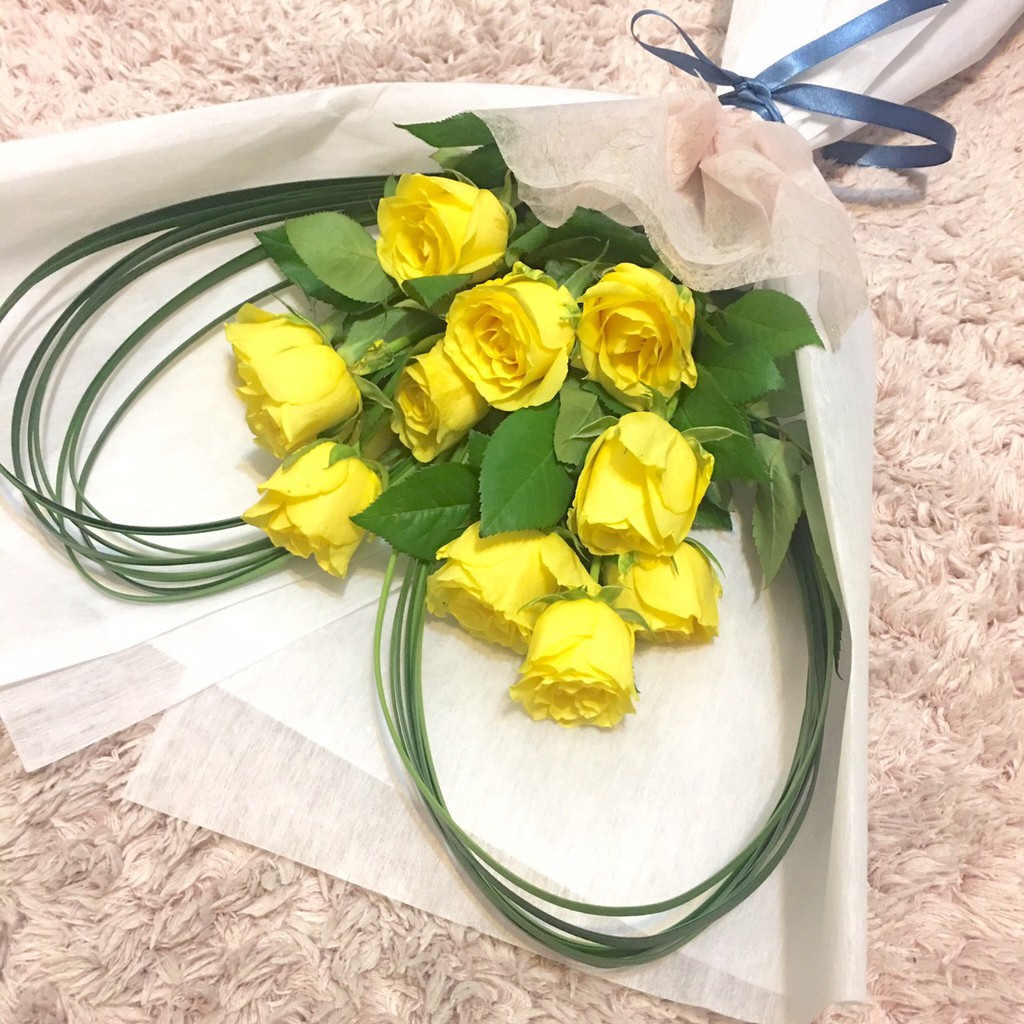 Simply Light客製化告白花束 鮮花花束 情人節花束 愛心花 玫瑰花花束 玫瑰花 週花 送禮 告白 蝦皮購物