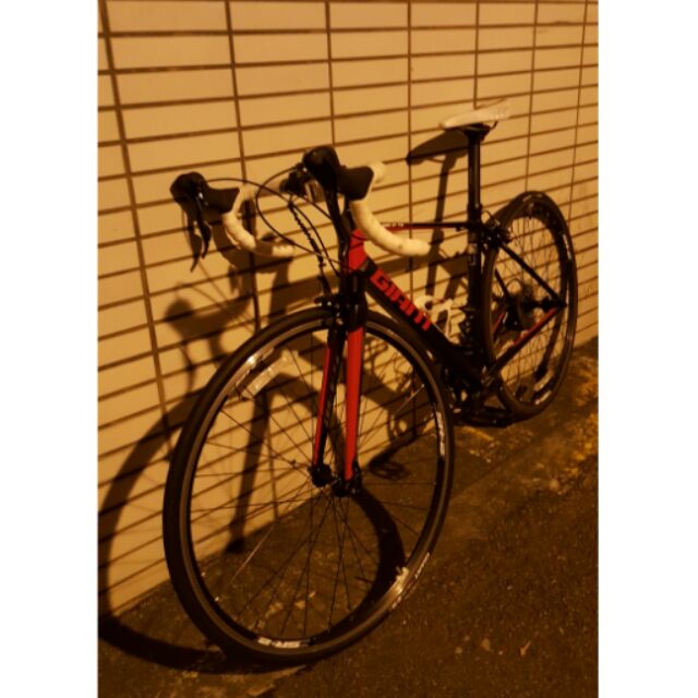 2016 giant  defy3 黑紅 S號