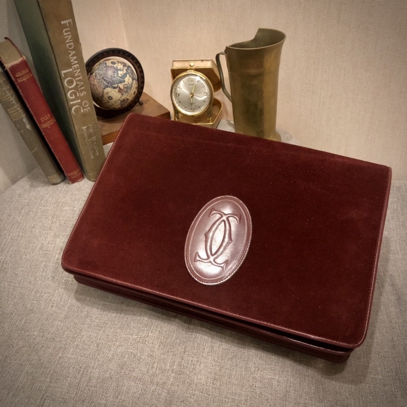 Cartier卡地亞 • Vintage • 波爾多紅 麂皮 皮標大手拿 紳士古董包