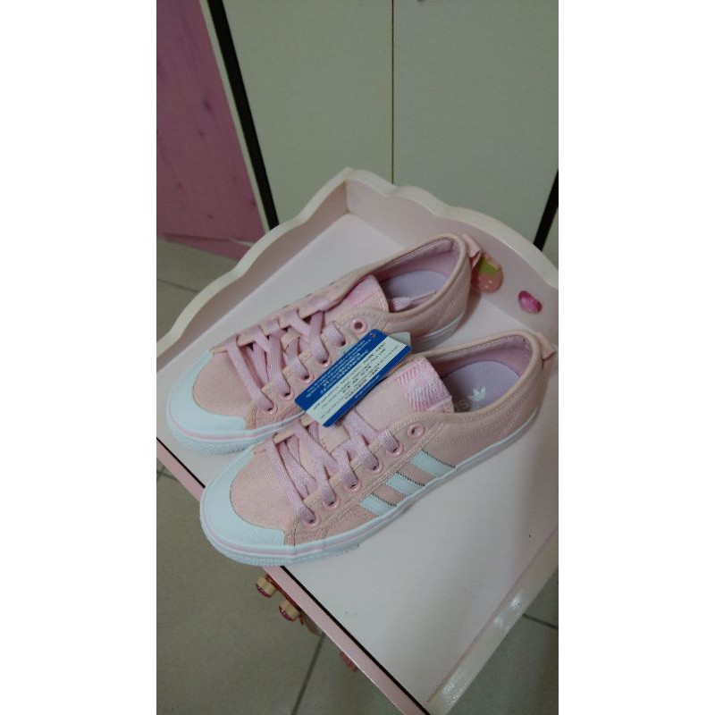 adidas 愛迪達 基本款 帆布鞋 休閒鞋 粉紅色