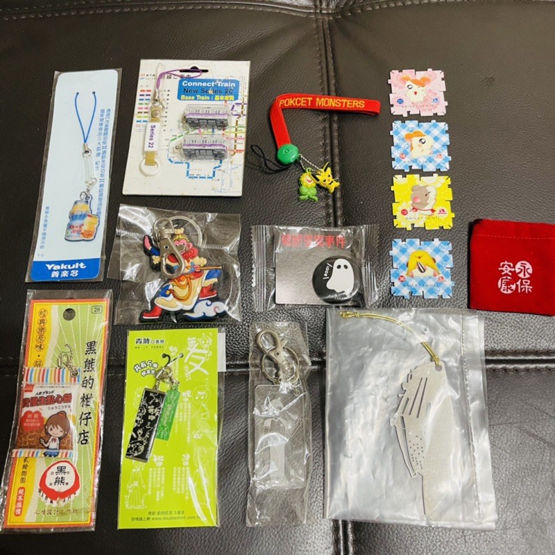 哈姆太郎 寶可夢 日本地鐵吊飾 青箭口香糖 多多 點心麵 周邊小物 郵輪書籤（整圖$100））