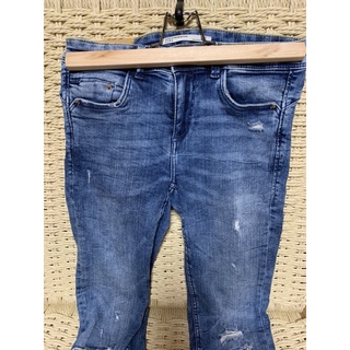 ZARA 藍色破損窄管牛仔褲 女