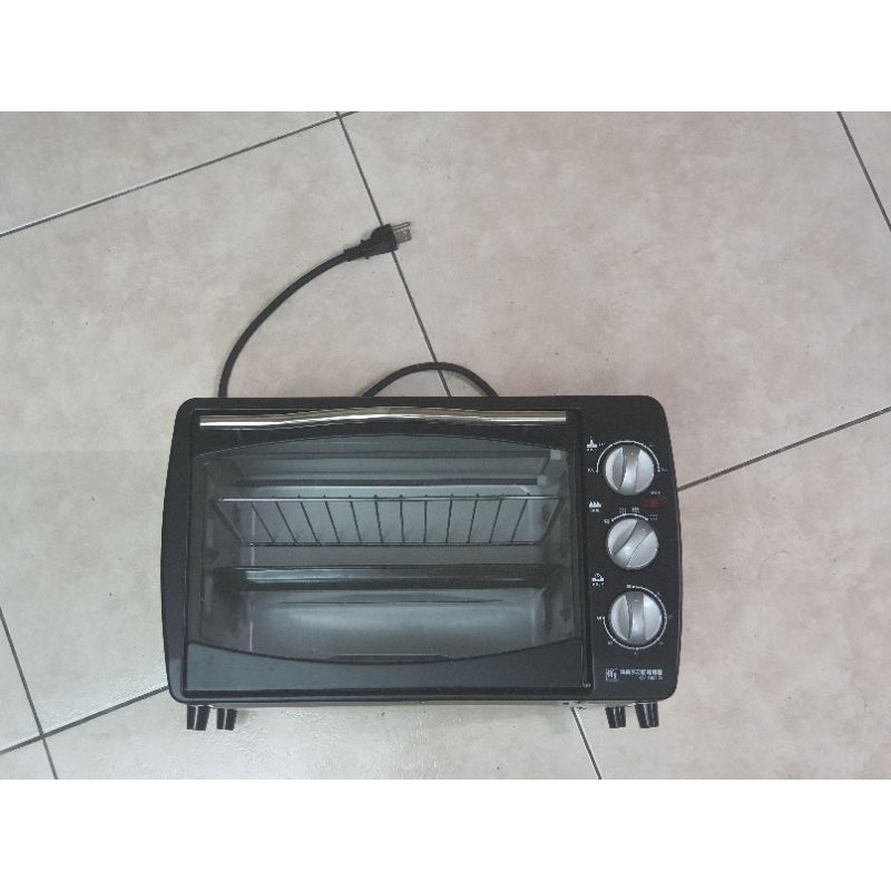鍋寶多功能電烤箱 型號：OV-1802-D 八成新 面交