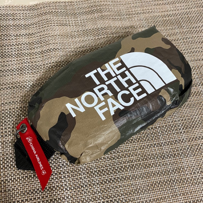 The North Face 聯名 華航 過夜包 盥洗包 迷彩色