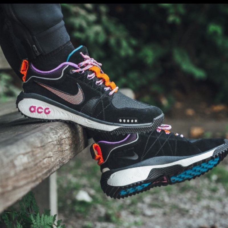 acg dog mountain review
