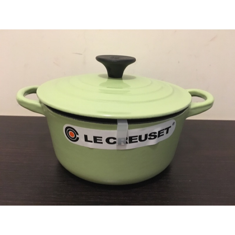 (全新）Le Creuset 16cm 鑄鐵圓鍋（萊姆綠）