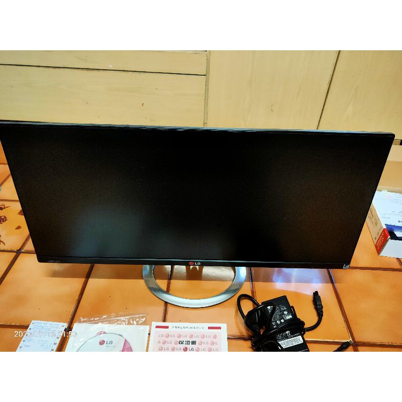 二手 電腦螢幕 LG 29EA93-P 29吋 21：9螢幕  支援PIP 同時顯示兩個主機畫面 含運 殺價不用來了