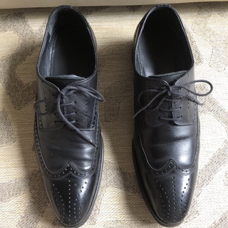 保證正品 LOUIS VUITTON LV 黑色 正式 皮鞋 size UK 8 .5 euro 43