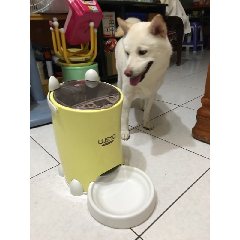 日本LUSMO寵物貓犬狗狗自動定時餵食器食品乾燥容器1kg公斤幼小型犬出門旅遊好幫手