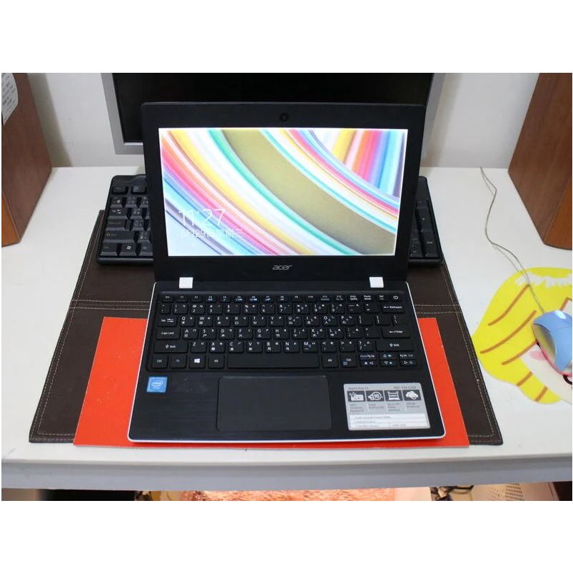 ACER Aspire One 11 AO1-132小型筆電-少用9成新