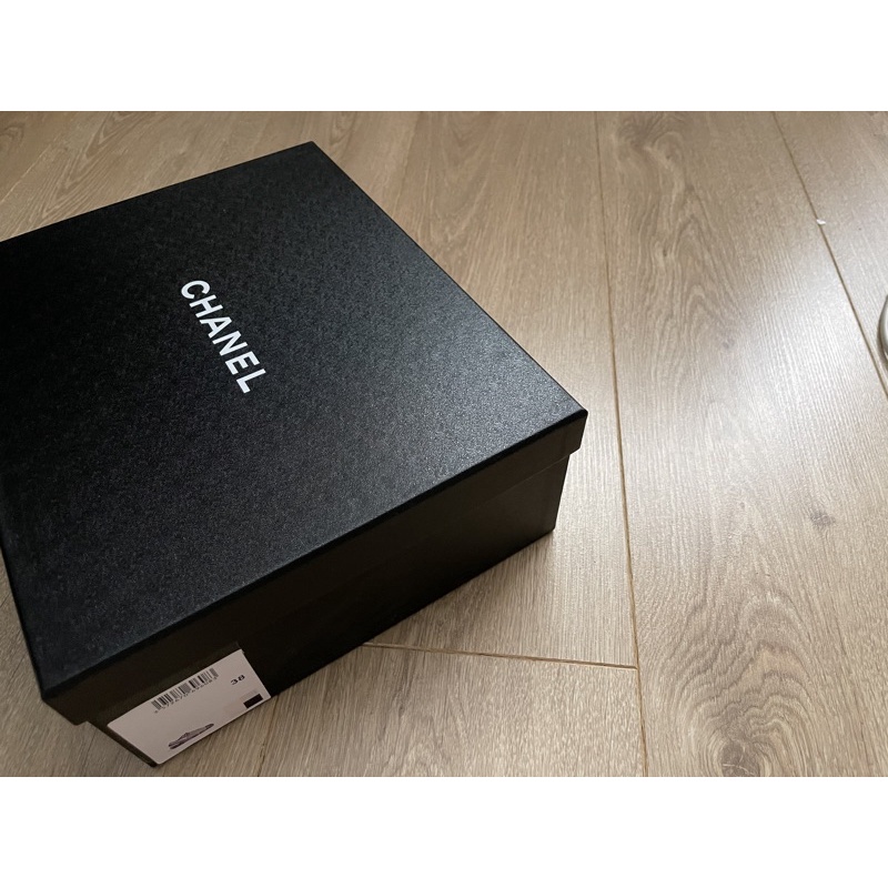 chanel鞋盒/空盒全部特價200一個，最後3個賣完恢復400一個