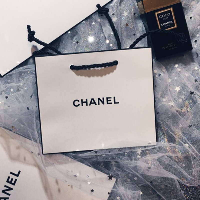 CHANEL香奈兒名牌紙袋附贈緞帶 口紅袋