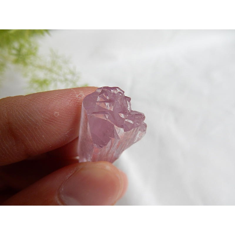 【2075水晶礦石】頂級紫鋰輝石原礦/完整終止晶體紫鋰輝石-11-0516