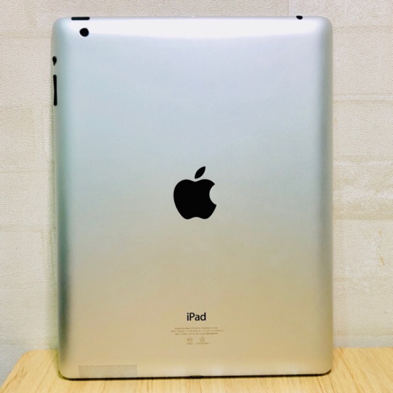 老闆瘋了嗎？iPad 4 WiFi 16GB(銀)只要$3500.NTD Retina 顯示器高清看劇最佳首選!