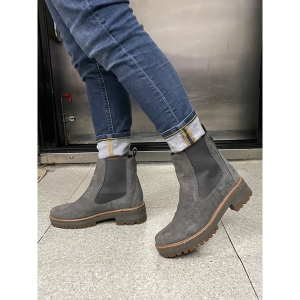 Timberland 女用灰色麂皮靴