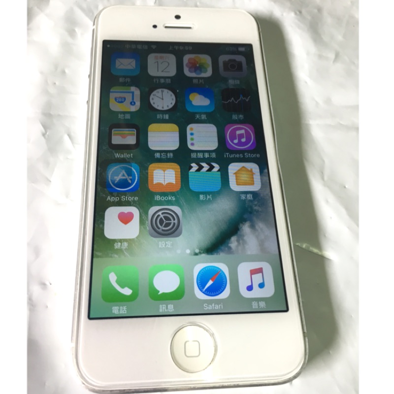 Apple iPhone 5 白色 32G 能用4G 便宜售(可議)～