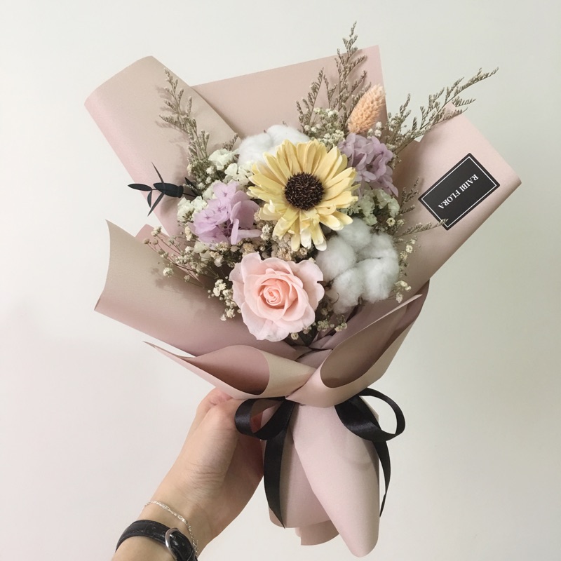 畢業花束ii 乾燥花花束永生花花束向日葵花束向日葵畢業禮物 蝦皮購物
