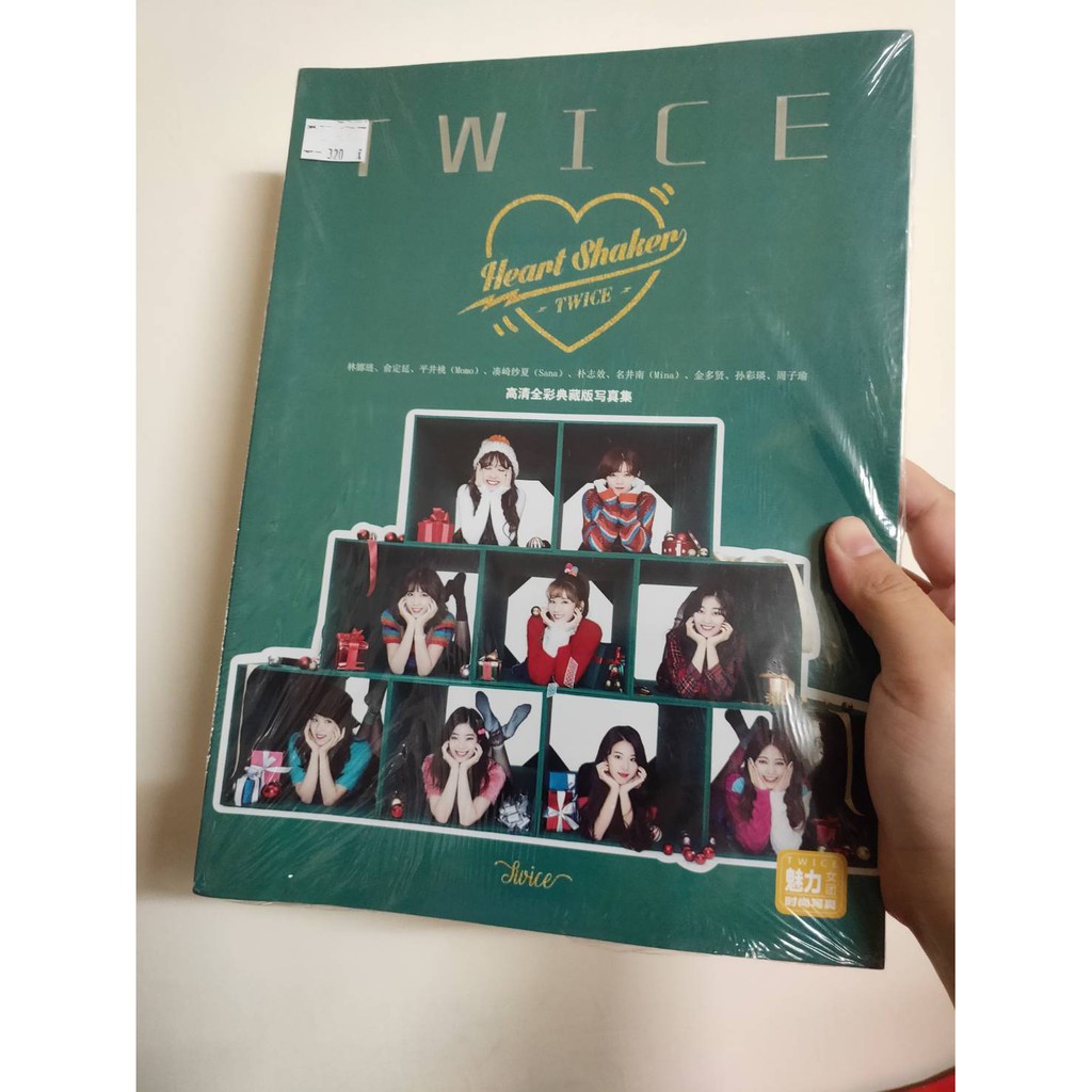 清倉品書籍twice 寫真書歌詞本海報書籤 蝦皮購物