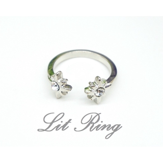 【Lit Ring】簡約銀色雙星鑲鑽開口戒指。個性 幾何 星星 星芒 太陽 閃亮 水鑽 開口戒指 戒指 飾品 首飾