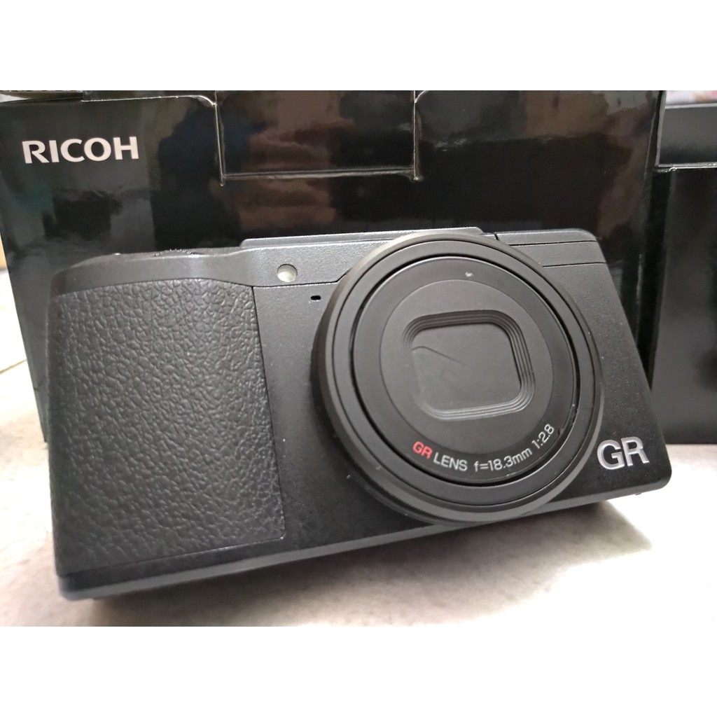 RICOH GR2 黑（9成新，原廠保固至2019/07/22，含廣角鏡GW3，轉接筒GH3，第二顆電池，紫色轉接環）
