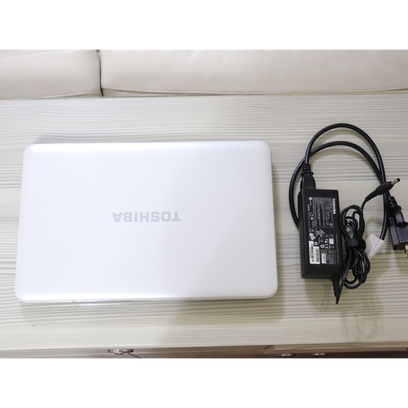 二手 Toshiba Satellite L850 筆電15 6吋白色有數字鍵盤無盒 蝦皮購物
