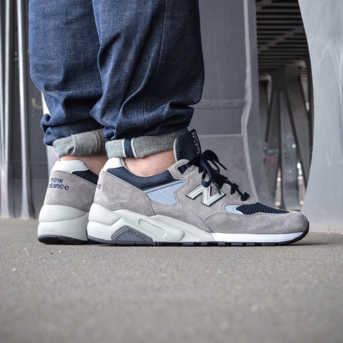 new balance 585