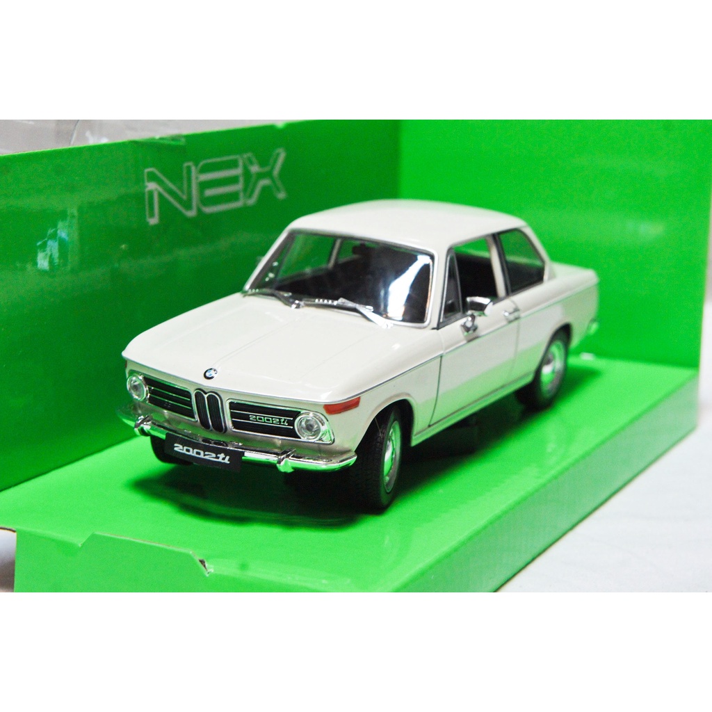 【現貨特價】1:24 Welly BMW 2002 ti 紅/藍/白色 ※門可開※