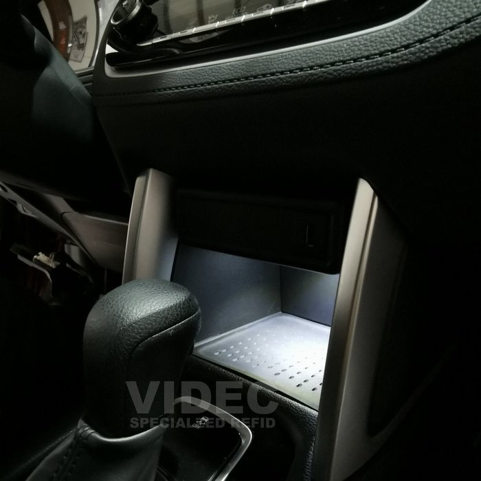 威德汽車 豐田 TOYOTA 2020 COROLLA CROSS 排檔前 氣氛燈 置物盒燈 原廠預留孔