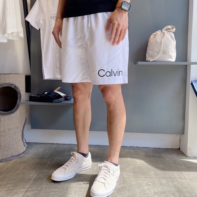 【蟹老闆】Calvin Klein CK 男短褲 海灘褲 下Calvin白