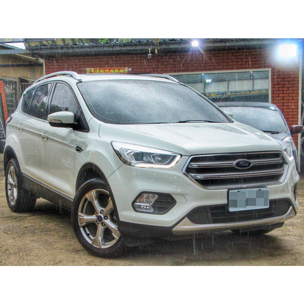 2016 Ford Kuga 2.0     FB搜尋 : 『凱の中古車-Dream Garage』