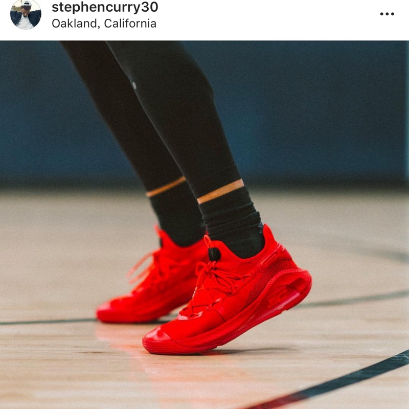 Curry6 紅色5.5。