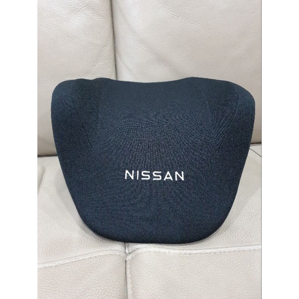 Nissan 原廠車用頭枕 頸抌