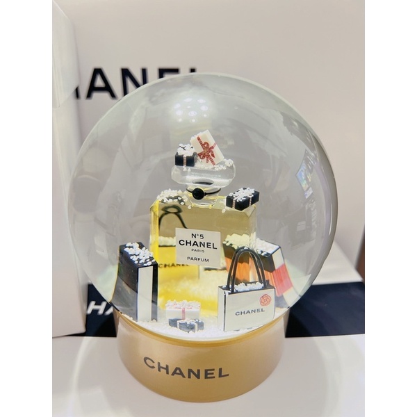 現貨 正品 全新Chanel香奈兒限量限定絕版聖誕vip 雪花球 水晶球 擺飾 裝飾2021年終禮 N5百年至臻收藏品