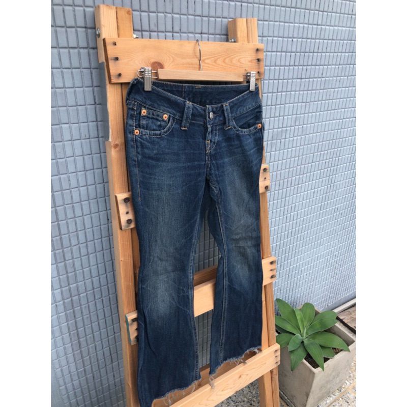 levis w26