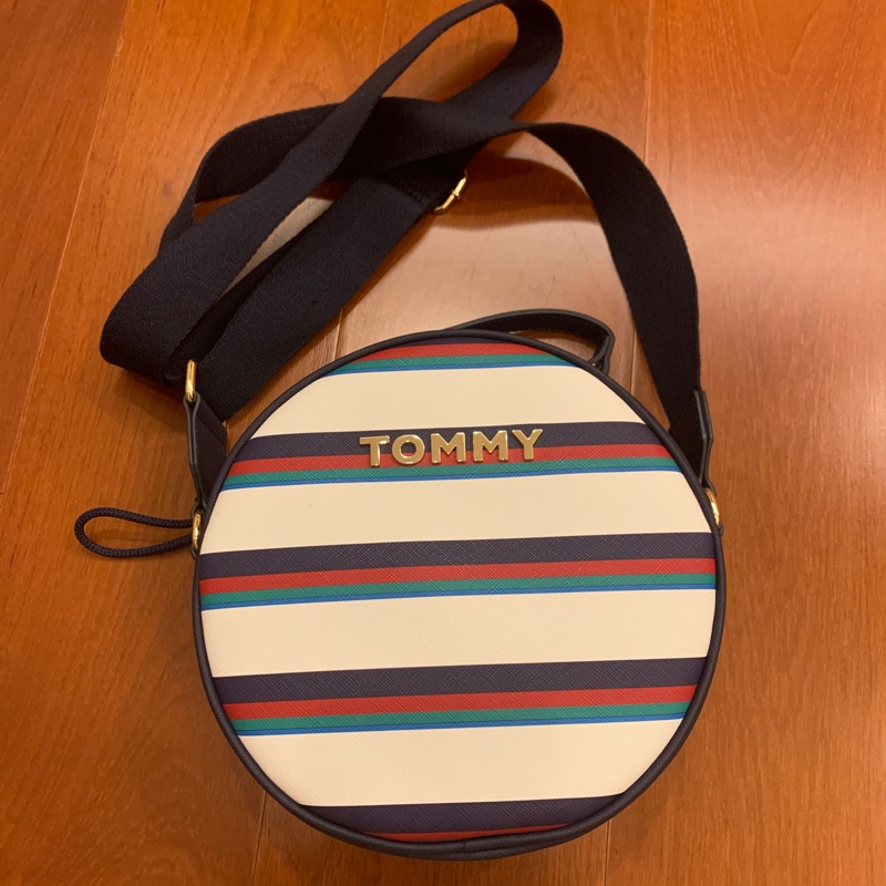 （美國購入）TOMMY HILFIGER 皮革質感 圓形 斜背包 側背包